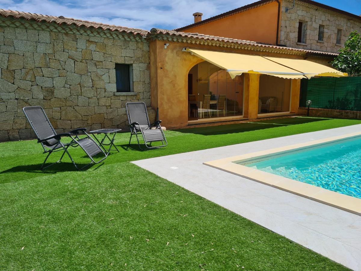 Villa Paola San Teodoro Con Piscina Privata Lu Lioni Ngoại thất bức ảnh