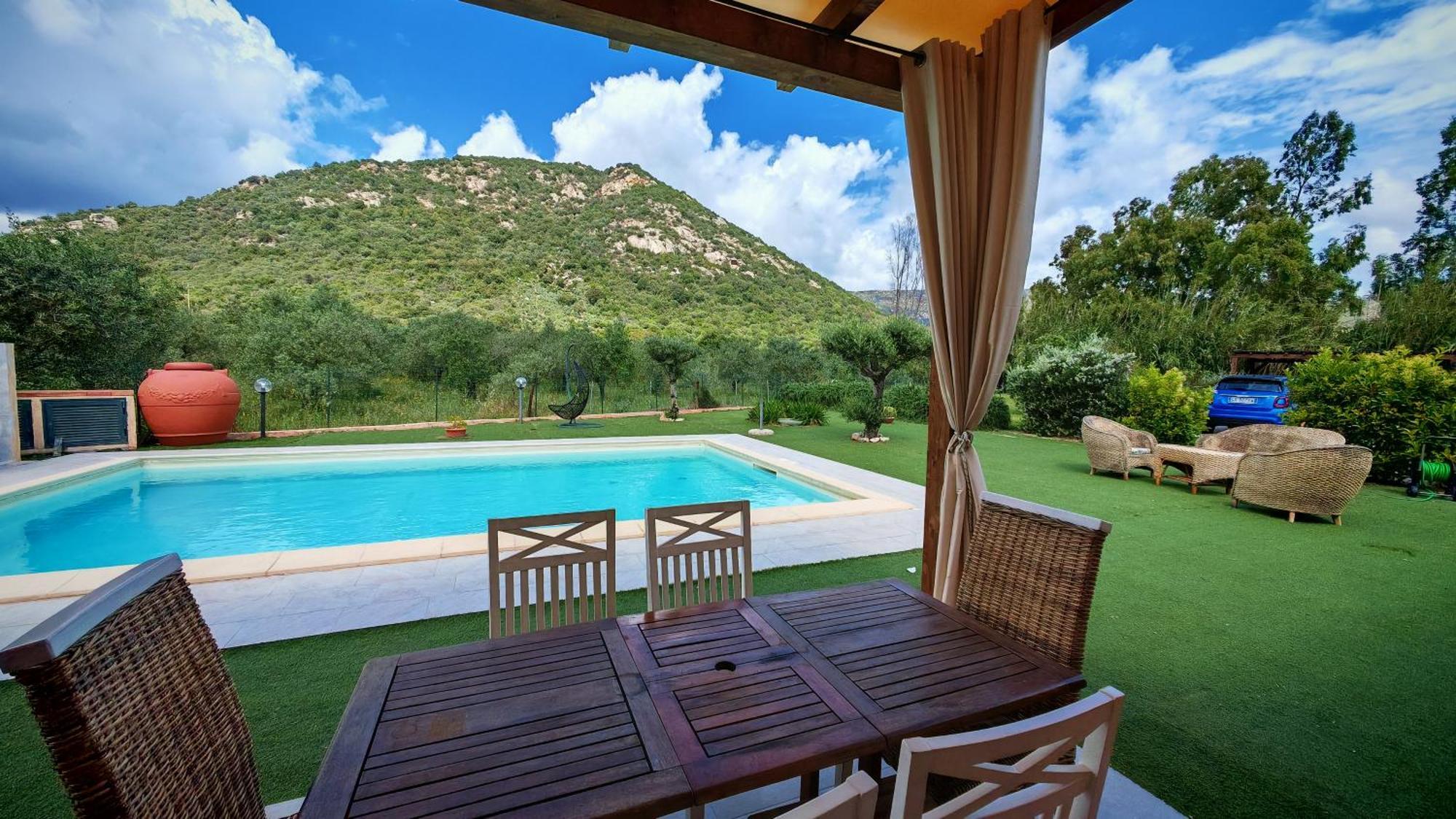 Villa Paola San Teodoro Con Piscina Privata Lu Lioni Ngoại thất bức ảnh
