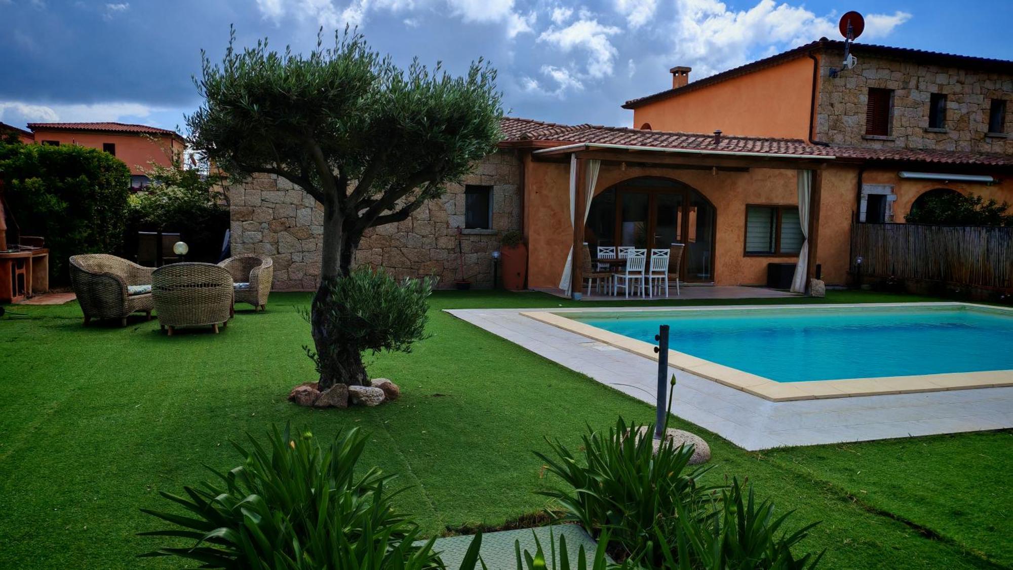 Villa Paola San Teodoro Con Piscina Privata Lu Lioni Ngoại thất bức ảnh